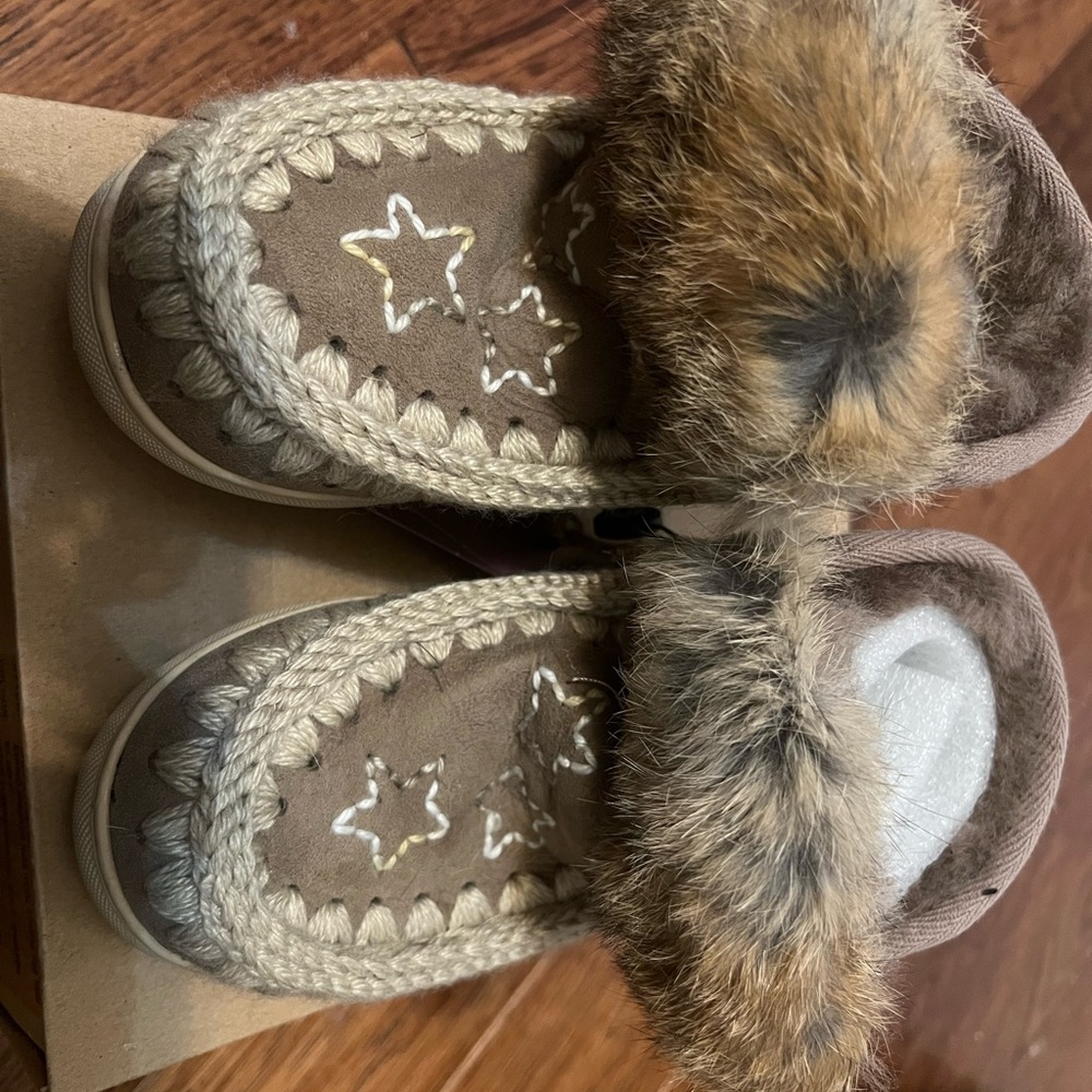 MOU BOOT  eskimo kids boot size 11 ( euro 28